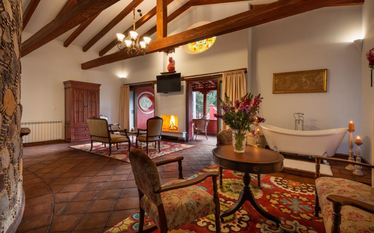 Hotel Boutique Casa Colorada Пацкуаро Екстер'єр фото